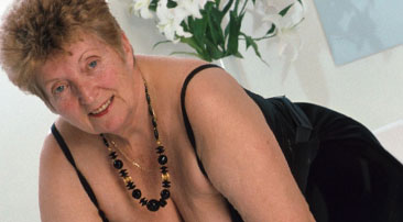 dirty bbw granny shows her pussy